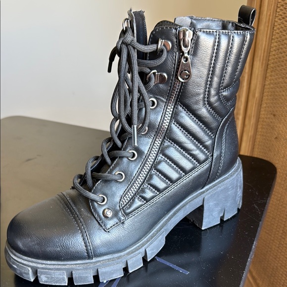 GBG Black Quilted Lace-Up Ankle Boots - Picture 5 of 17